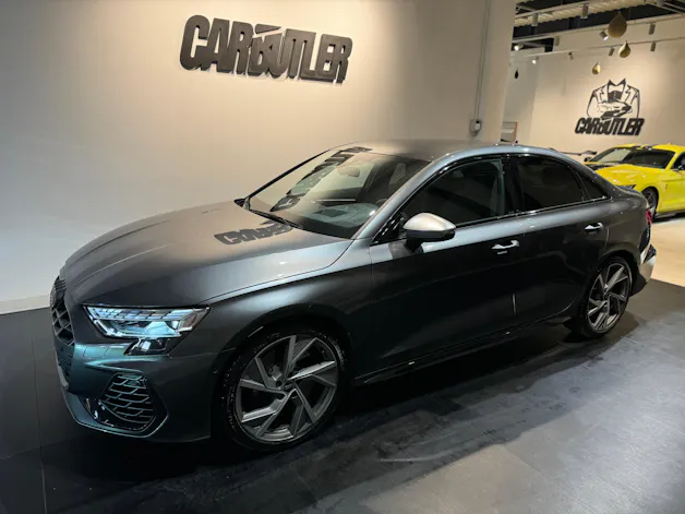 AUDI S3 Limousine TFSI quattro S-tronic AKRAPOVIC / SONOS - DAYTONA GREY 🚀