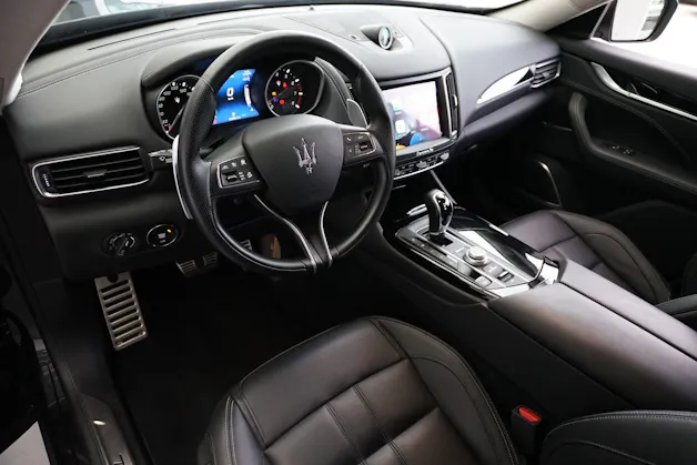 MASERATI Levante S 3.0 V6 Bi-Turbo "Gran Sport" 430PS 4WD