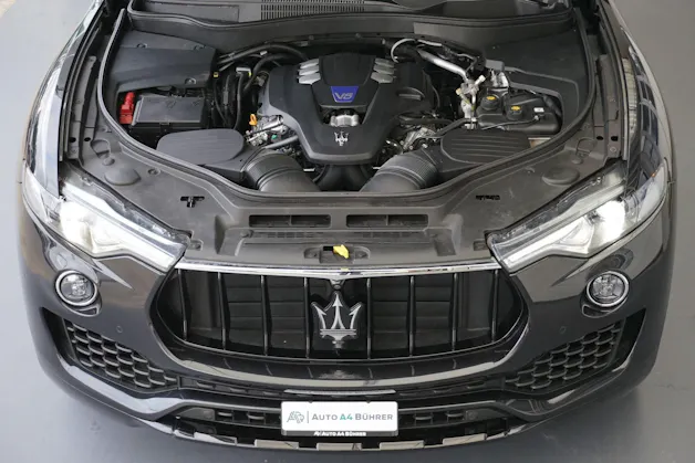 MASERATI Levante S 3.0 V6 Bi-Turbo "Gran Sport" 430PS 4WD