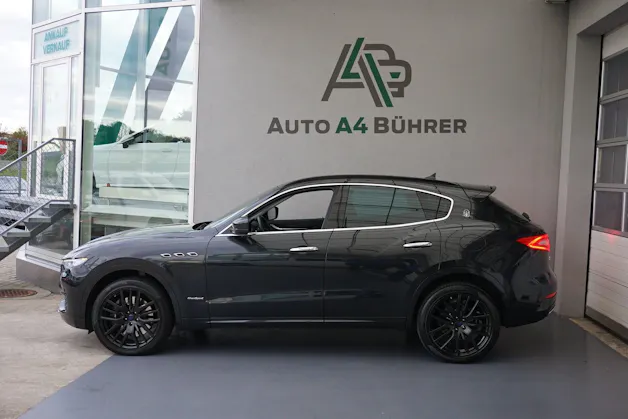 MASERATI Levante S 3.0 V6 Bi-Turbo "Gran Sport" 430PS 4WD