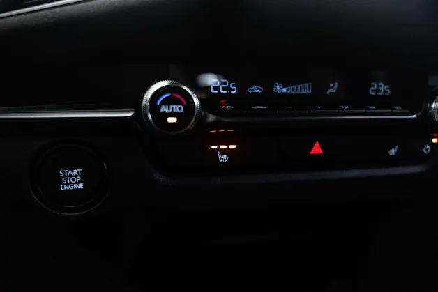 MAZDA MAZDA CX-30 SKYACTIV-G 140 MHEV Nagisa Automat