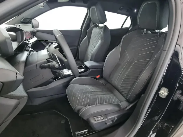 PEUGEOT 2008 GT 1.2 Pure Tech