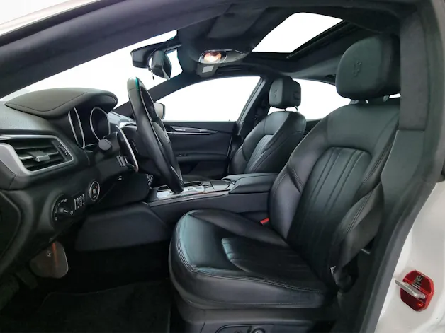 MASERATI Ghibli 3.0 V6