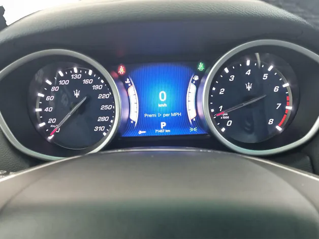 MASERATI Ghibli 3.0 V6