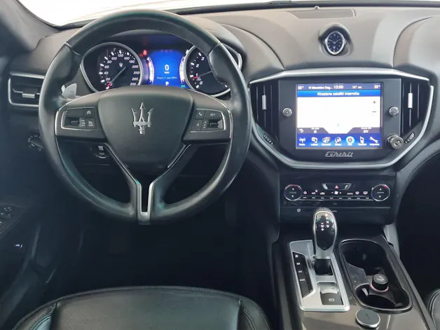 MASERATI Ghibli 3.0 V6