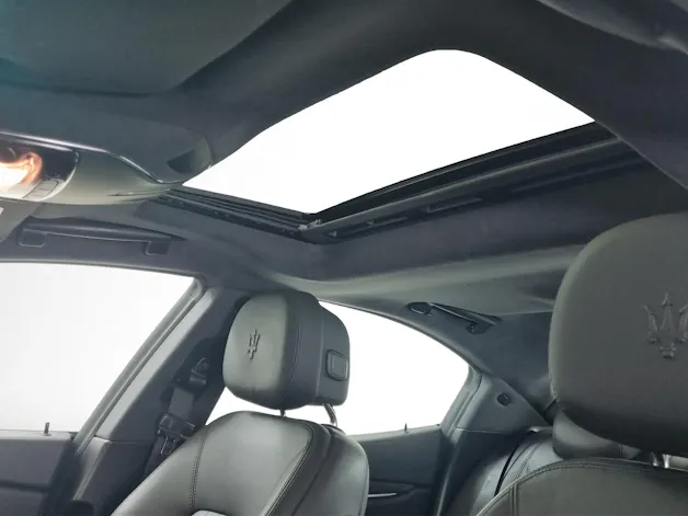 MASERATI Ghibli 3.0 V6