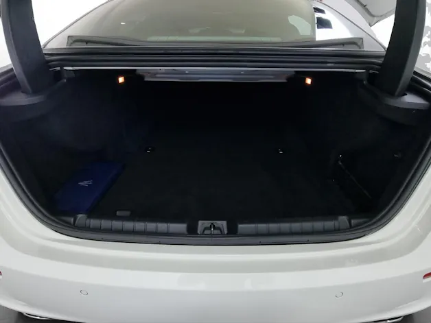MASERATI Ghibli 3.0 V6