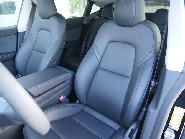 Tesla Model Y RWD