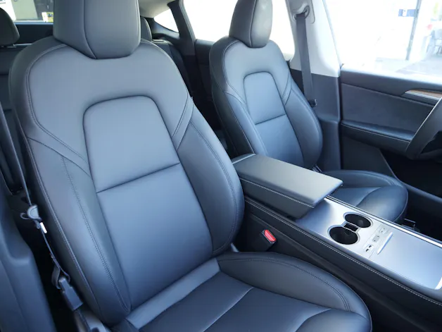 Tesla Model Y RWD