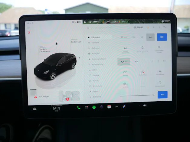 Tesla Model Y RWD