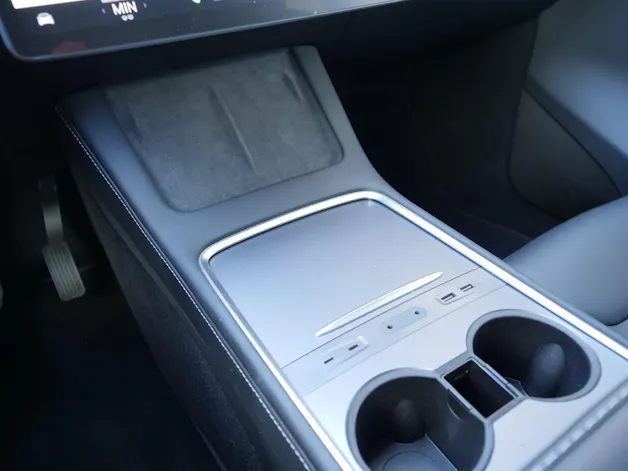 Tesla Model Y RWD