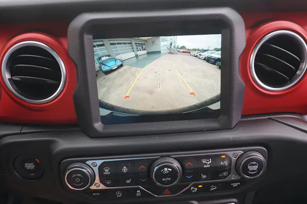 JEEP Wrangler 2.0 Turbo 272 PS Rubicon CH-Auto mit Gratisservice