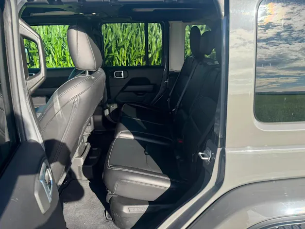 JEEP Wrangler 2.0 PHEV Unlimited Rubicon DT Automatic Sky One Touch