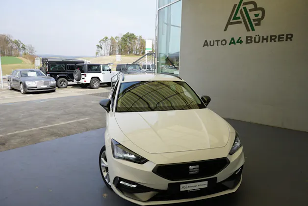 SEAT Leon ST 1.4 eHybrid Formula Racing "wenn Akku geladen nur 1.5lt.Benzinverbrauch auf 100km"