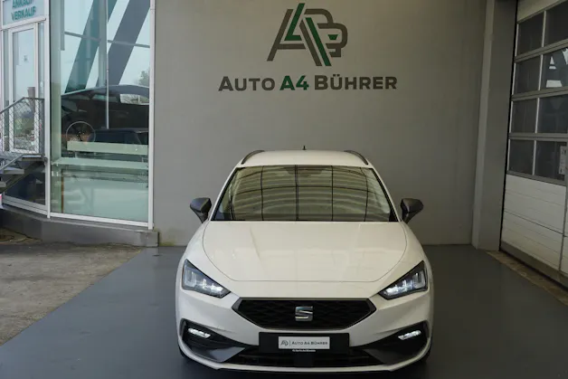 SEAT Leon ST 1.4 eHybrid Formula Racing "wenn Akku geladen nur 1.5lt.Benzinverbrauch auf 100km"