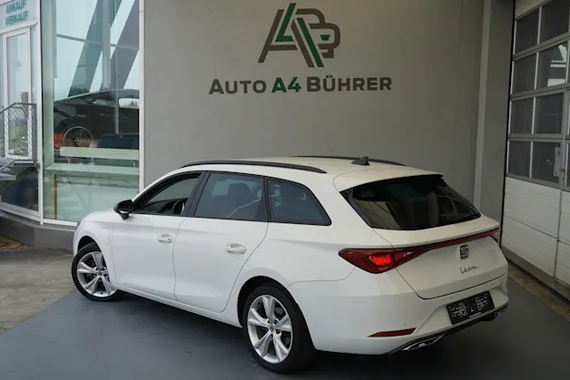 SEAT Leon ST 1.4 eHybrid Formula Racing "wenn Akku geladen nur 1.5lt.Benzinverbrauch auf 100km"