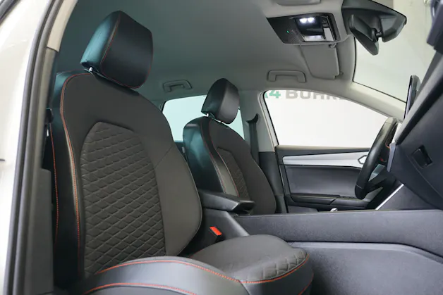 SEAT Leon ST 1.4 eHybrid Formula Racing "wenn Akku geladen nur 1.5lt.Benzinverbrauch auf 100km"