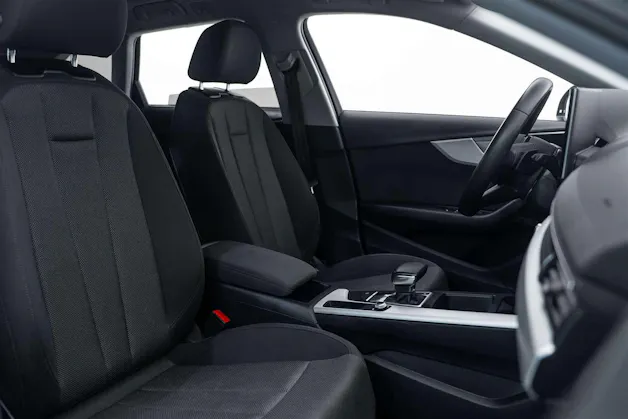 AUDI AUDI A4 Avant 35 TFSI S-tronic Advanced Black-Line