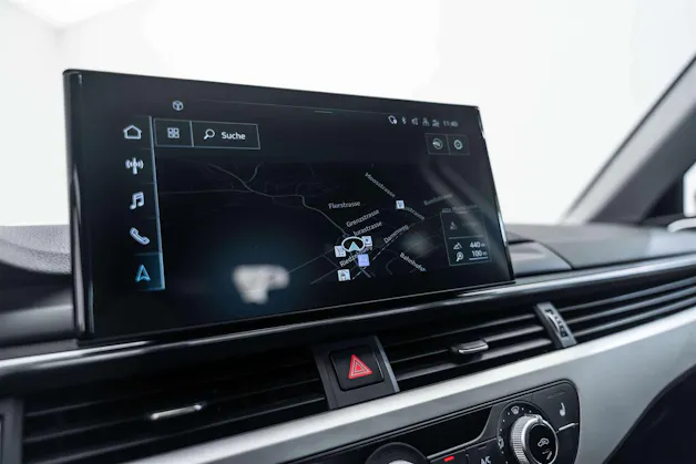 AUDI AUDI A4 Avant 35 TFSI S-tronic Advanced Black-Line