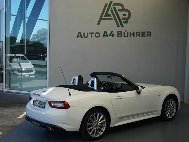 FIAT 124 Spider 1.4 TB Lusso Automat 140PS