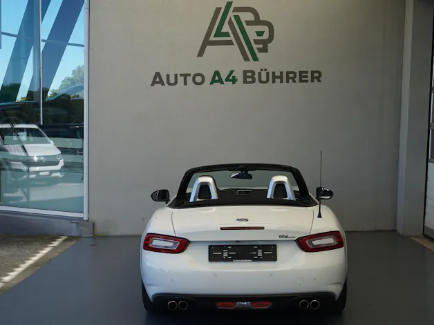 FIAT 124 Spider 1.4 TB Lusso Automat 140PS