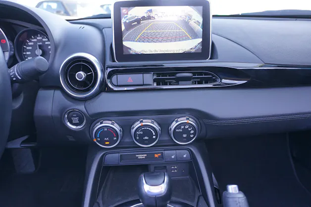 FIAT 124 Spider 1.4 TB Lusso Automat 140PS