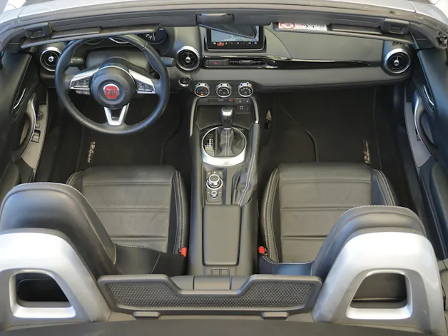 FIAT 124 Spider 1.4 TB Lusso Automat 140PS