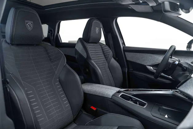PEUGEOT 5008 145 Hybrid GT 7-Plätzer e-DCS-Automat