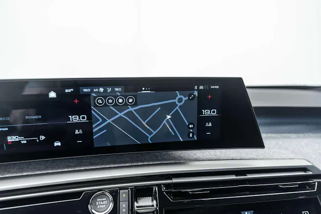 PEUGEOT 5008 145 Hybrid GT 7-Plätzer e-DCS-Automat