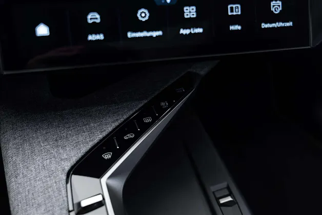 PEUGEOT 5008 145 Hybrid GT 7-Plätzer e-DCS-Automat