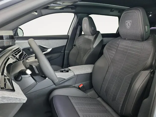 PEUGEOT 5008 145 Hybrid GT 7-Plätzer