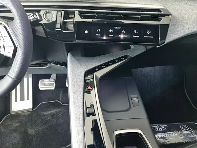 PEUGEOT 5008 145 Hybrid GT 7-Plätzer