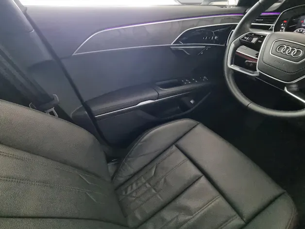 AUDI A8 3.0 TFSI V6 quattro 8-Gang tiptronic