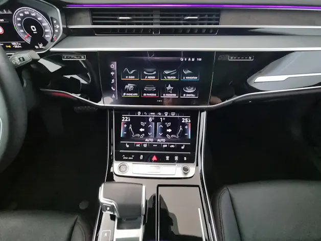 AUDI A8 3.0 TFSI V6 quattro 8-Gang tiptronic