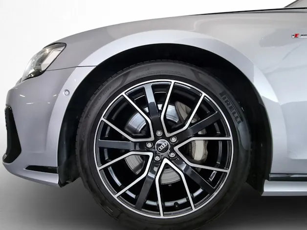 AUDI A8 3.0 TFSI V6 quattro 8-Gang tiptronic