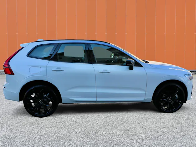 VOLVO XC60 T6 eAWD PluginHybrid Ultra Dark Geartronic