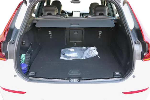 VOLVO XC60 T6 eAWD PluginHybrid Ultra Dark Geartronic
