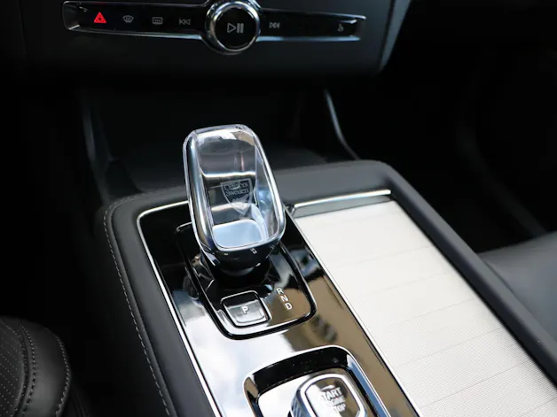 VOLVO XC90 T8 AWD PluginHybrid Dark Edition Geartronic