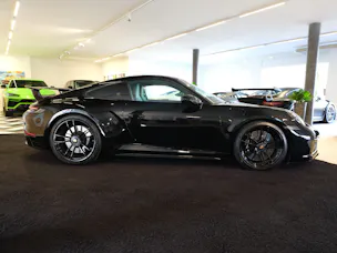 PORSCHE 911 Carrera GTS PDK Liftsystem | Aerokit | Carbon Paket | Matrix-LED PDLS | Bose Surround Sound |