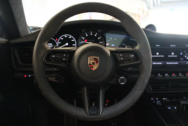 PORSCHE 911 Carrera GTS PDK Liftsystem | Aerokit | Carbon Paket | Matrix-LED PDLS | Bose Surround Sound |