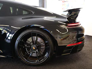 PORSCHE 911 Carrera GTS PDK Liftsystem | Aerokit | Carbon Paket | Matrix-LED PDLS | Bose Surround Sound |