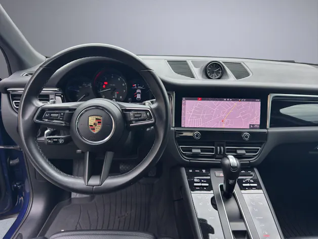 PORSCHE Macan PDK