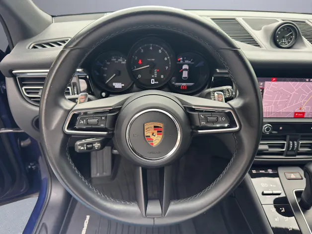 PORSCHE Macan PDK