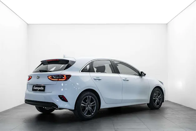 Kia KIA Ceed 1.4 T-GDi Power DCT