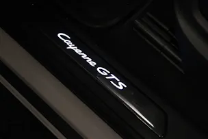 PORSCHE Cayenne GTS Coupé Carbon Paket | PDLS | Soft-Close | Head-Up | 360° Kamera | Hinterachslenk. |