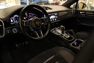 PORSCHE Cayenne GTS Coupé Carbon Paket | PDLS | Soft-Close | Head-Up | 360° Kamera | Hinterachslenk. |