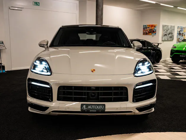 PORSCHE Cayenne GTS Coupé Carbon Paket | PDLS | Soft-Close | Head-Up | 360° Kamera | Hinterachslenk. |