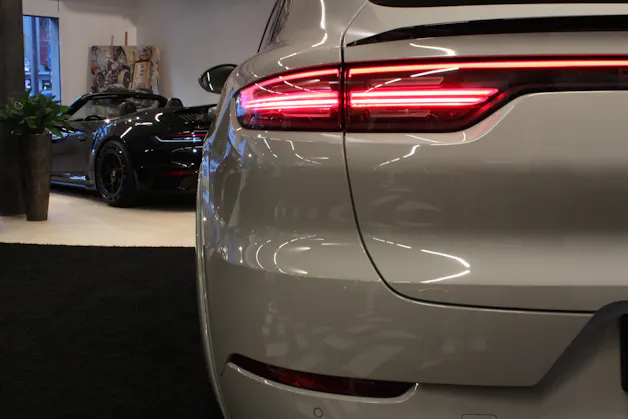 PORSCHE Cayenne GTS Coupé Carbon Paket | PDLS | Soft-Close | Head-Up | 360° Kamera | Hinterachslenk. |