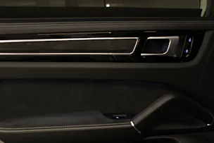 PORSCHE Cayenne GTS Coupé Carbon Paket | PDLS | Soft-Close | Head-Up | 360° Kamera | Hinterachslenk. |