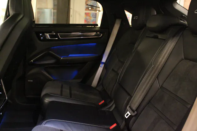 PORSCHE Cayenne GTS Coupé Carbon Paket | PDLS | Soft-Close | Head-Up | 360° Kamera | Hinterachslenk. |